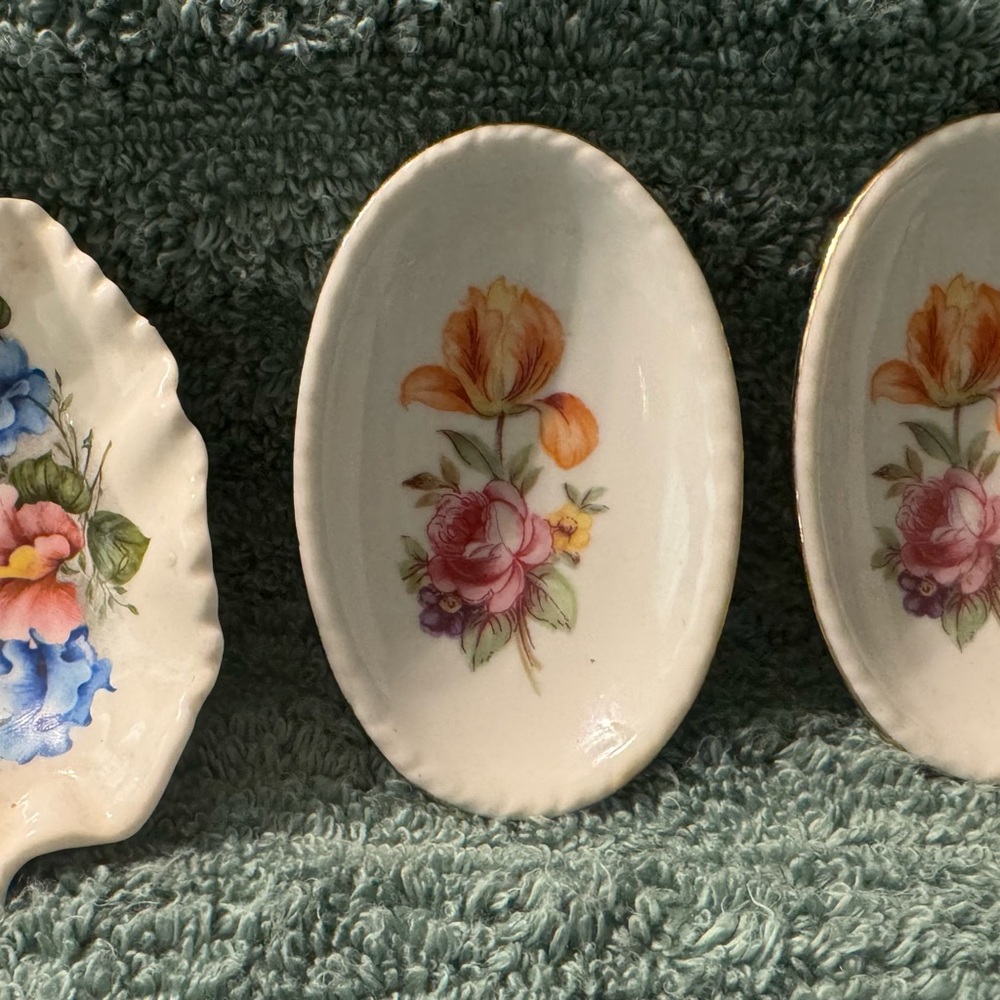 3 Vintage Trinket / Ring /Pin Trays. Floral Designs.